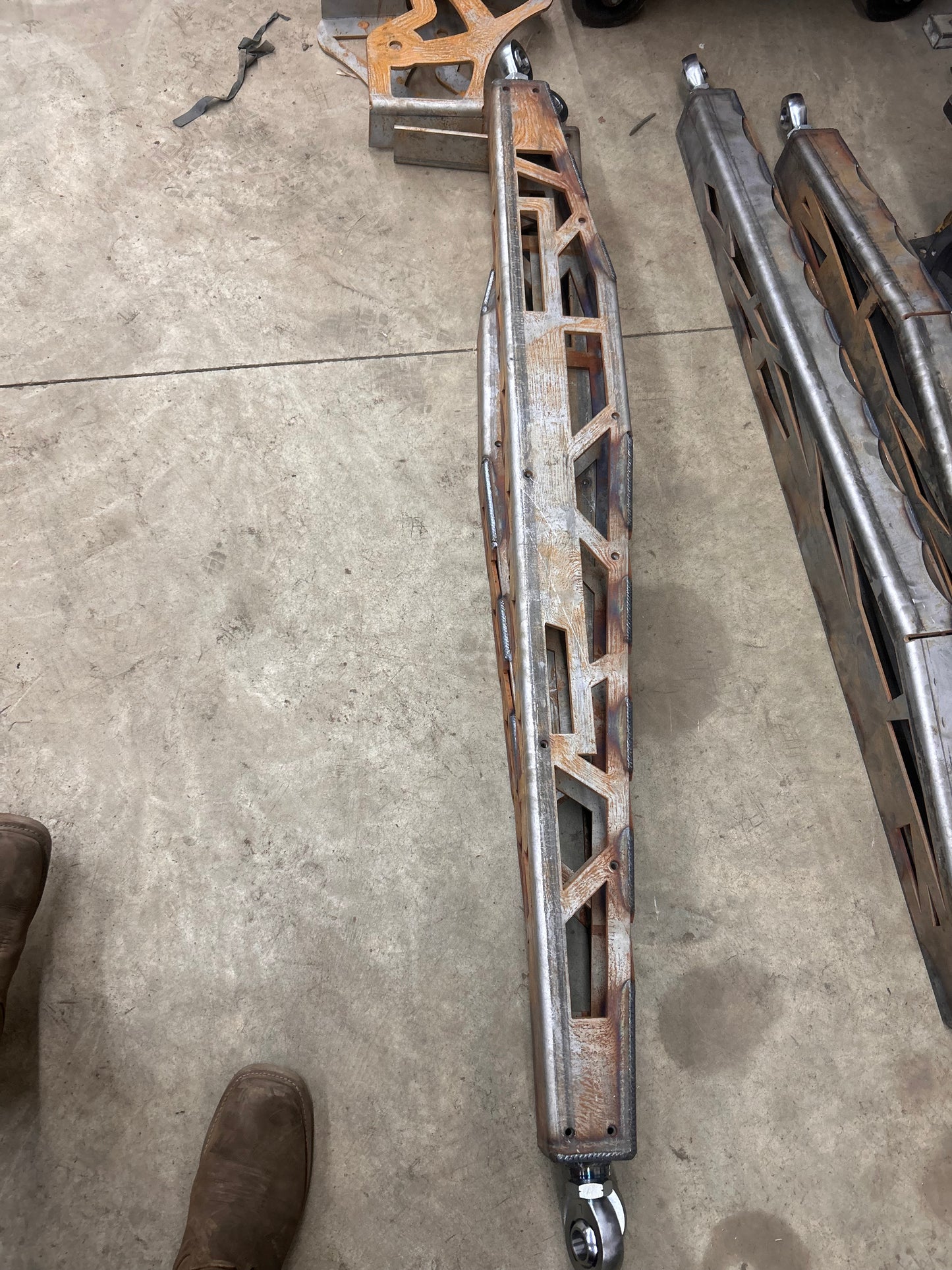 Custom CNC Traction Bars
