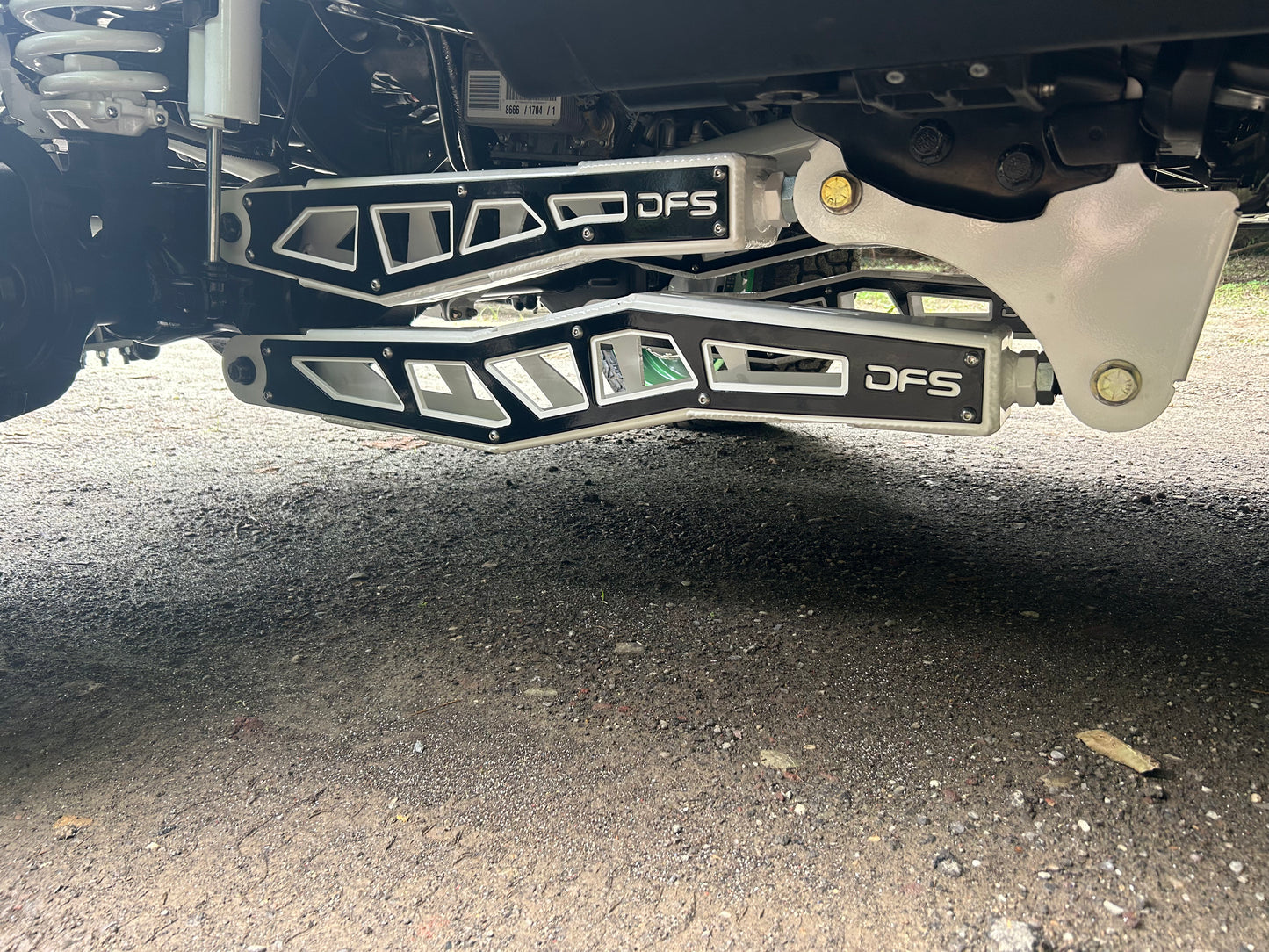 05-22 f250-f450 CNC 4 link and rear traction bars.