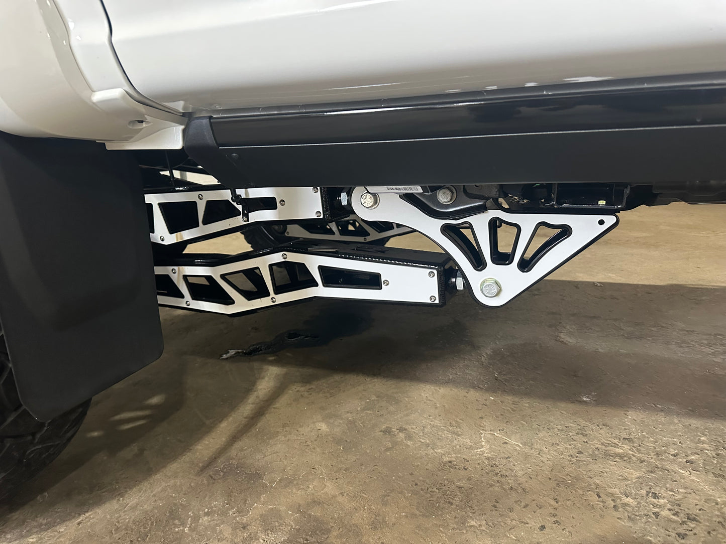 2023-CURRENT F250-F550 4 link and Traction bars