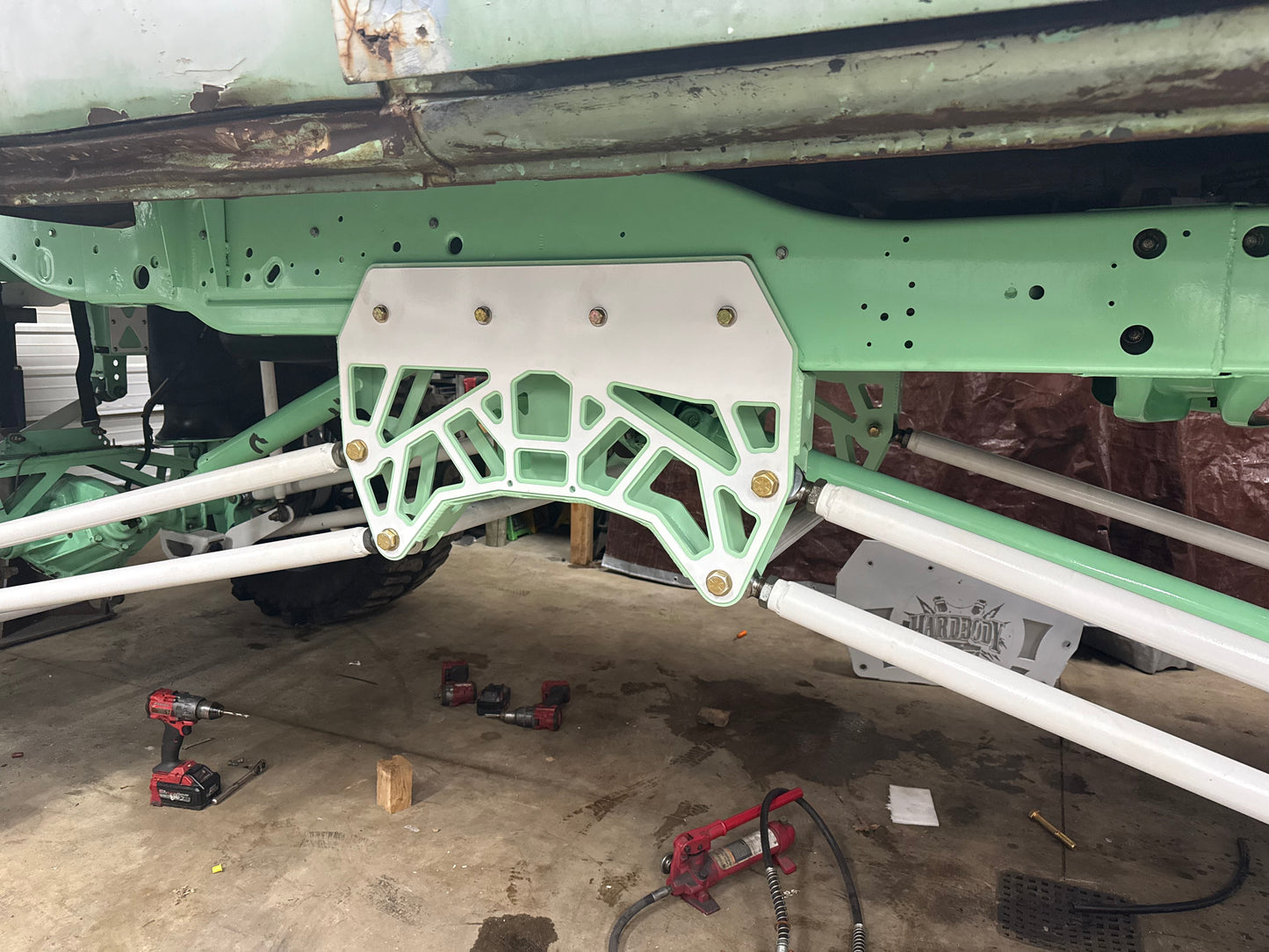 Universal CNC Custom 4-Link Cradle